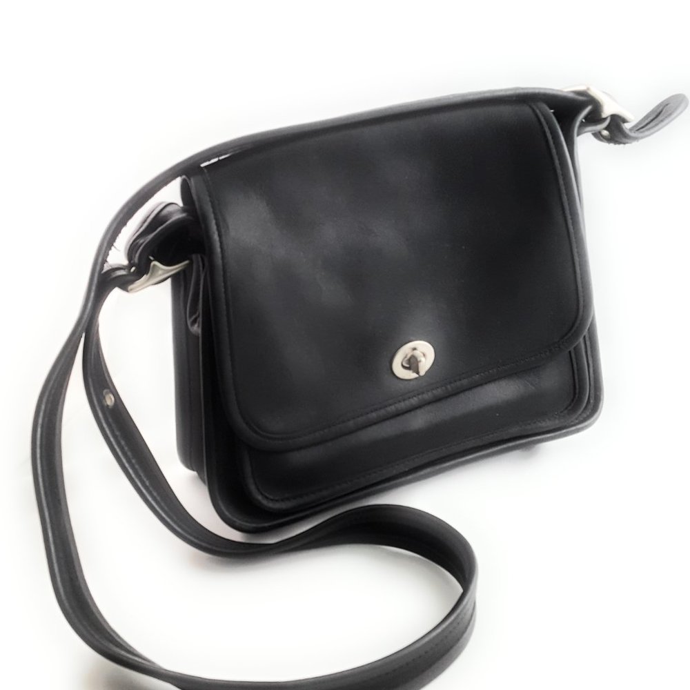Coach vintage black 9061 Rambler leather Purse